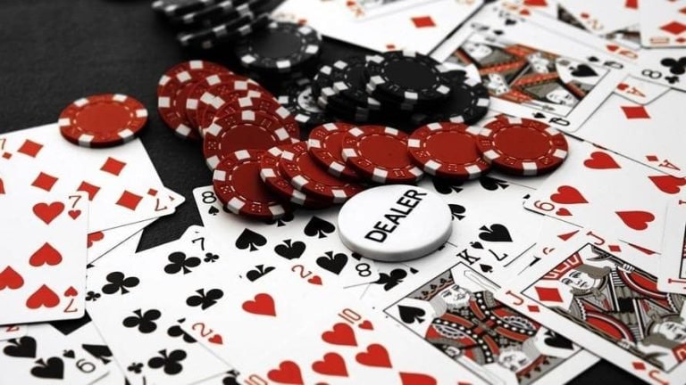 Tampilan antarmuka permainan slot interaktif di kudaputih88